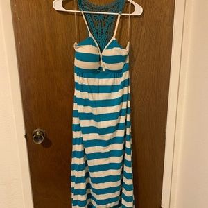 Women’s maxi dress